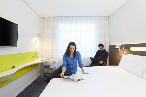 Holiday Inn Express Sydney Macquarie Park, An IHG Hotel - E Caravan Parks 34