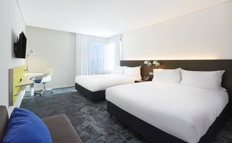 Holiday Inn Express Sydney Macquarie Park, An IHG Hotel - E Caravan Parks 13