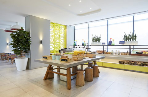 Holiday Inn Express Sydney Macquarie Park, An IHG Hotel - E Caravan Parks 17