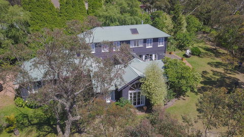 Mountainside B & B - E Caravan Parks 8
