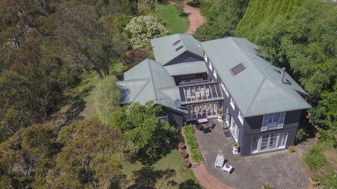 Mountainside B & B - E Caravan Parks 7