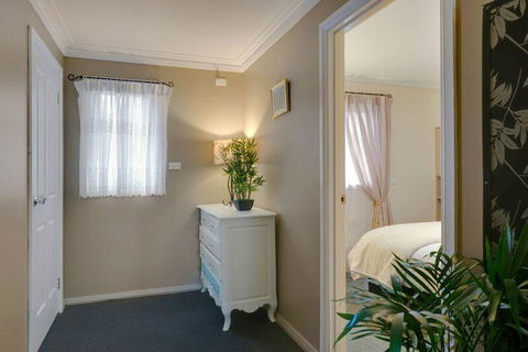 Mountainside B & B - E Caravan Parks 25
