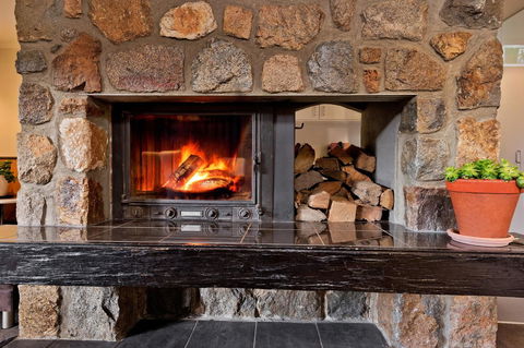 Pure Chalet Thredbo - E Caravan Parks 15