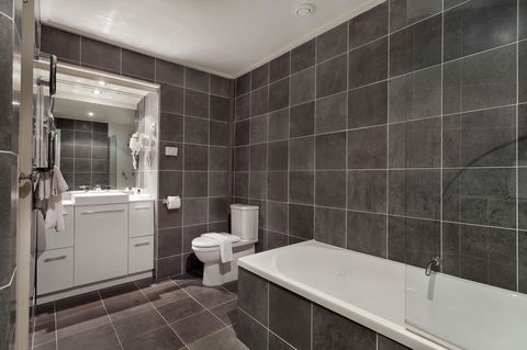 Pure Chalet Thredbo - E Caravan Parks 13