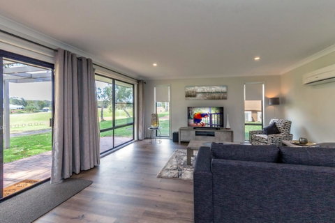 Horizons Retreat & Golf, Villa 133 - E Caravan Parks 2