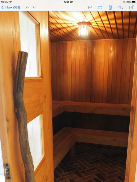 Hideaway Holiday Apartments - E Caravan Parks 22