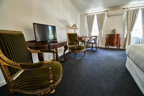 The Bronte Boutique Hotel - E Caravan Parks 18