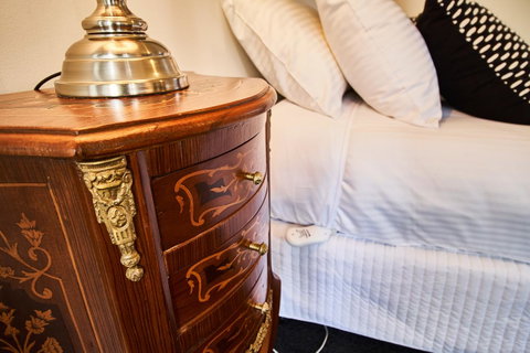 The Bronte Boutique Hotel - E Caravan Parks 23