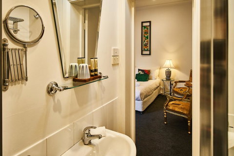 The Bronte Boutique Hotel - E Caravan Parks 28