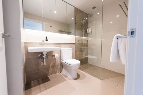 180Â° Water View Three Bedroom (wooden Furniture) - E Caravan Parks 27