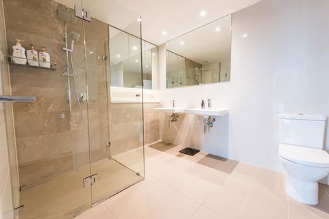 180Â° Water View Three Bedroom (wooden Furniture) - E Caravan Parks 16