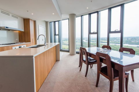 180Â° Water View Three Bedroom (wooden Furniture) - E Caravan Parks 10