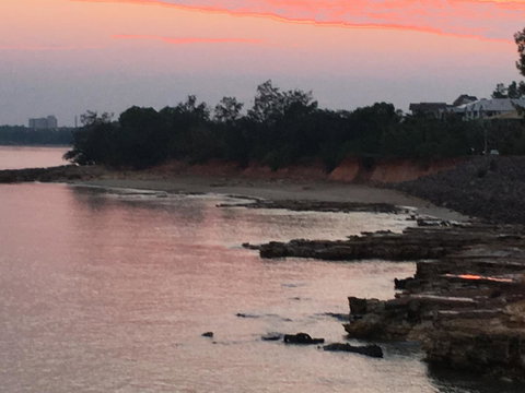 Nightcliff Foreshore Getaway - McKay Gardens - E Caravan Parks 32