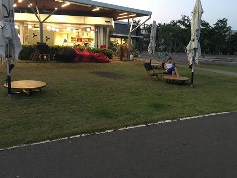 Nightcliff Foreshore Getaway - McKay Gardens - E Caravan Parks 22