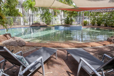 Nightcliff Foreshore Getaway - McKay Gardens - E Caravan Parks 3