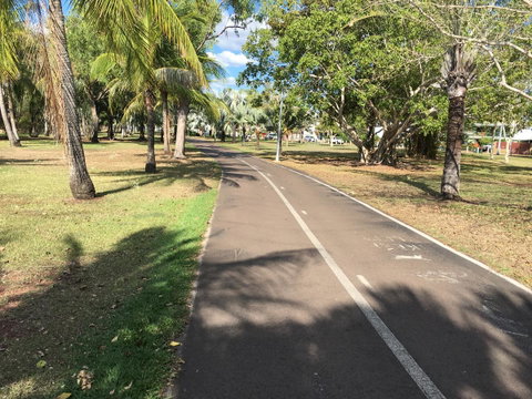 Nightcliff Foreshore Getaway - McKay Gardens - E Caravan Parks 37