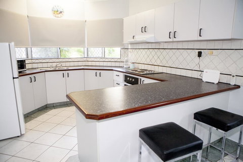 Nightcliff Foreshore Getaway - McKay Gardens - E Caravan Parks 6