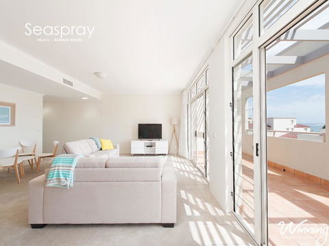 Seaspray Villa 5 - E Caravan Parks 11