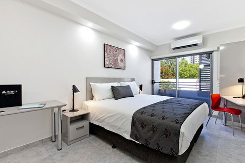 Argus Hotel Darwin - E Caravan Parks 17
