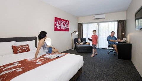 Mercure Kakadu Crocodile - E Caravan Parks 13