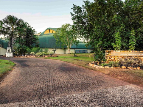 Mercure Kakadu Crocodile - E Caravan Parks 40