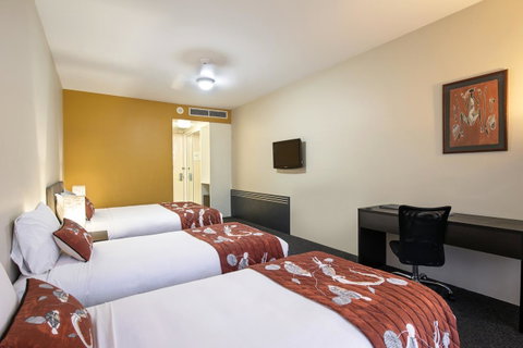 Mercure Kakadu Crocodile - E Caravan Parks 16