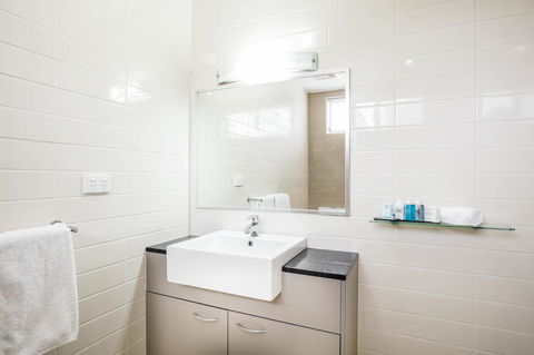 Novotel Darwin Airport - E Caravan Parks 16