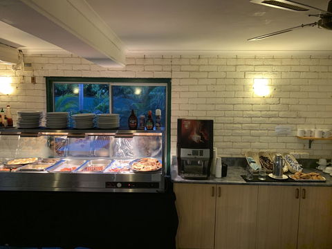 Pine Tree Motel - E Caravan Parks 10