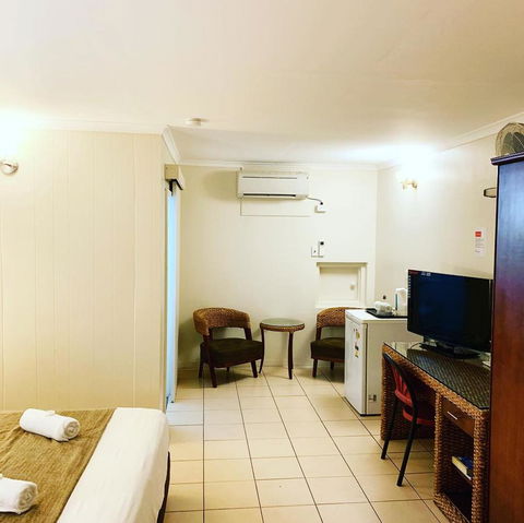 Pine Tree Motel - E Caravan Parks 34