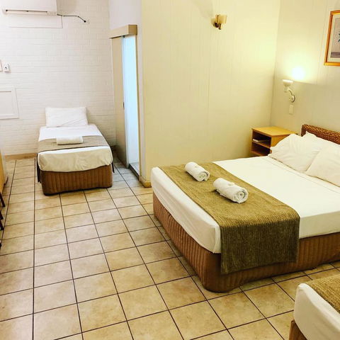 Pine Tree Motel - E Caravan Parks 23