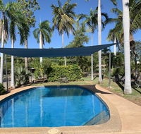 Pine Tree Motel - E Caravan Parks