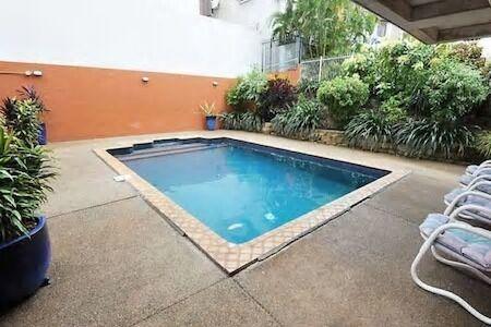 Central Studio, Darwin CBD Northern Territory - E Caravan Parks 6