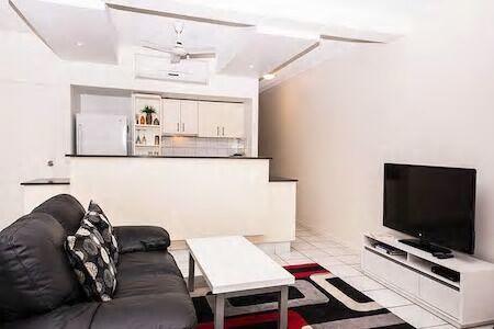 Central Studio, Darwin CBD Northern Territory - E Caravan Parks 4