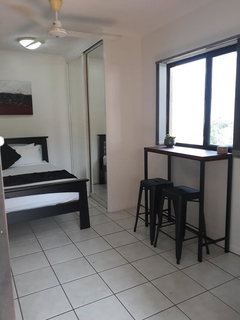 Central Studio, Darwin CBD Northern Territory - E Caravan Parks 3