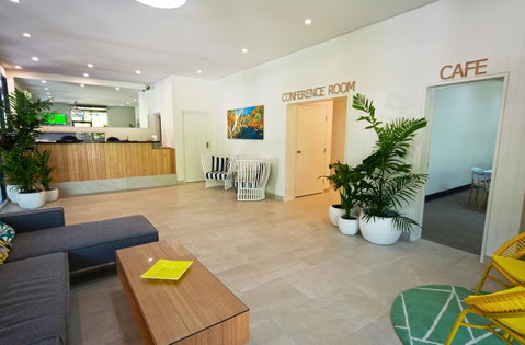 Palms City Resort - E Caravan Parks 23