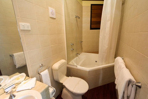 Palms City Resort - E Caravan Parks 29