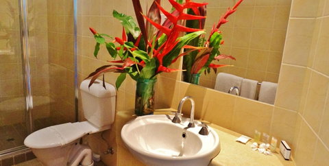 Palms City Resort - E Caravan Parks 15