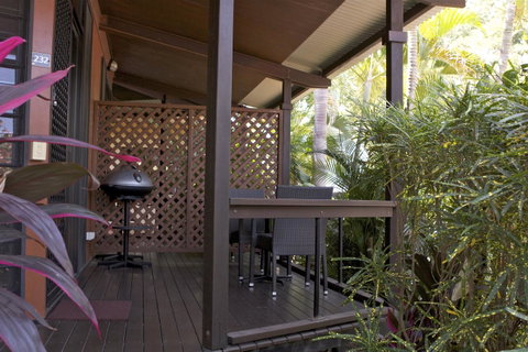 Palms City Resort - E Caravan Parks 12