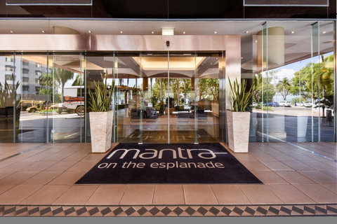 Mantra On The Esplanade - E Caravan Parks 32