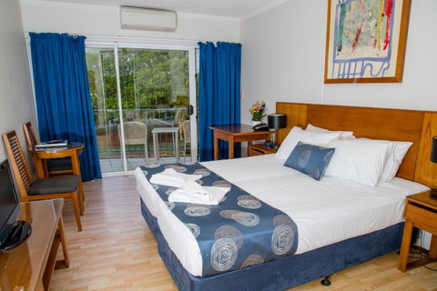 Cullen Bay Resorts - E Caravan Parks 6