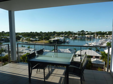 Cullen Bay Resorts - E Caravan Parks 20