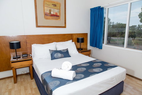 Cullen Bay Resorts - E Caravan Parks 1