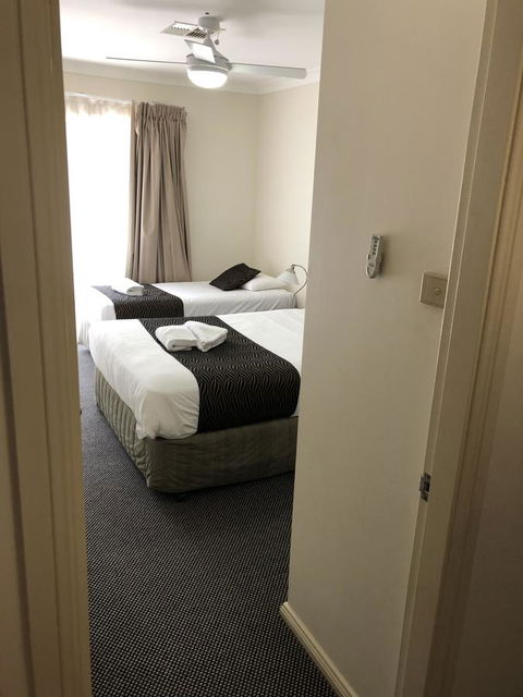 Beaches Serviced Apartments - E Caravan Parks 4