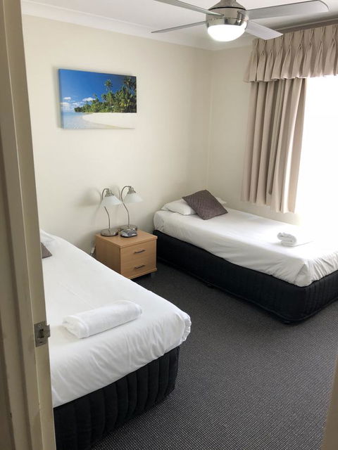 Beaches Serviced Apartments - E Caravan Parks 13