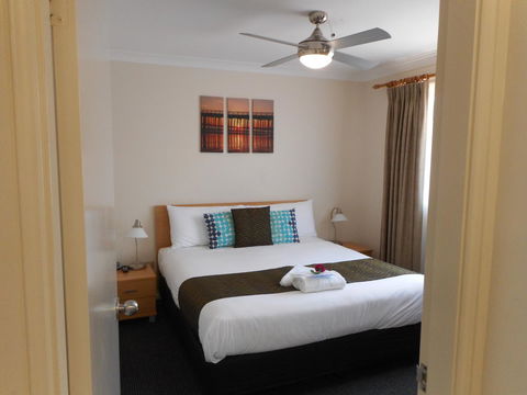 Beaches Serviced Apartments - E Caravan Parks 28