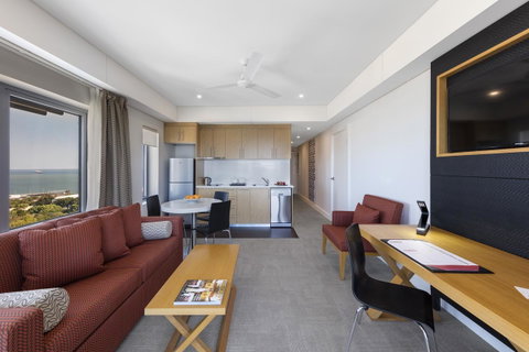 Oaks Darwin Elan Hotel - E Caravan Parks 17