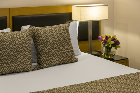 Oaks Darwin Elan Hotel - E Caravan Parks 10