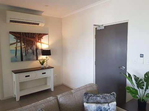 Darwin-Ocean Views, Tropical Getaway, Pool & Aircon - E Caravan Parks 6