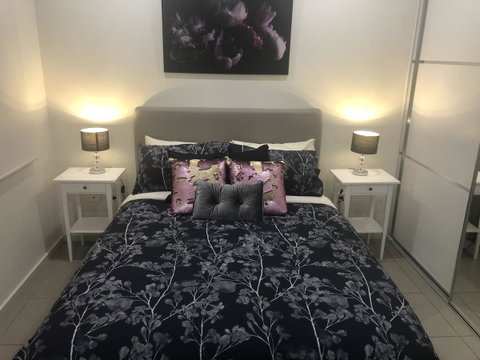 Darwin-Ocean Views, Tropical Getaway, Pool & Aircon - E Caravan Parks 1