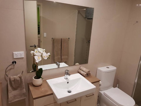 Darwin-Ocean Views, Tropical Getaway, Pool & Aircon - E Caravan Parks 13